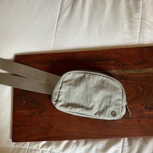 Lululemon everywhere belt bag gray color